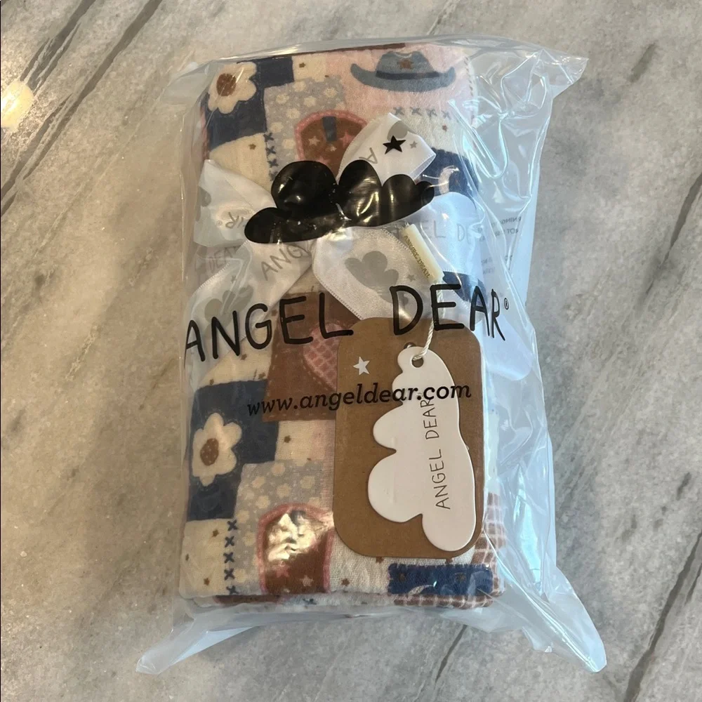 Angel Dear Patchwork Cowgirl Swaddle Blanket NWT - Picture 5 of 5